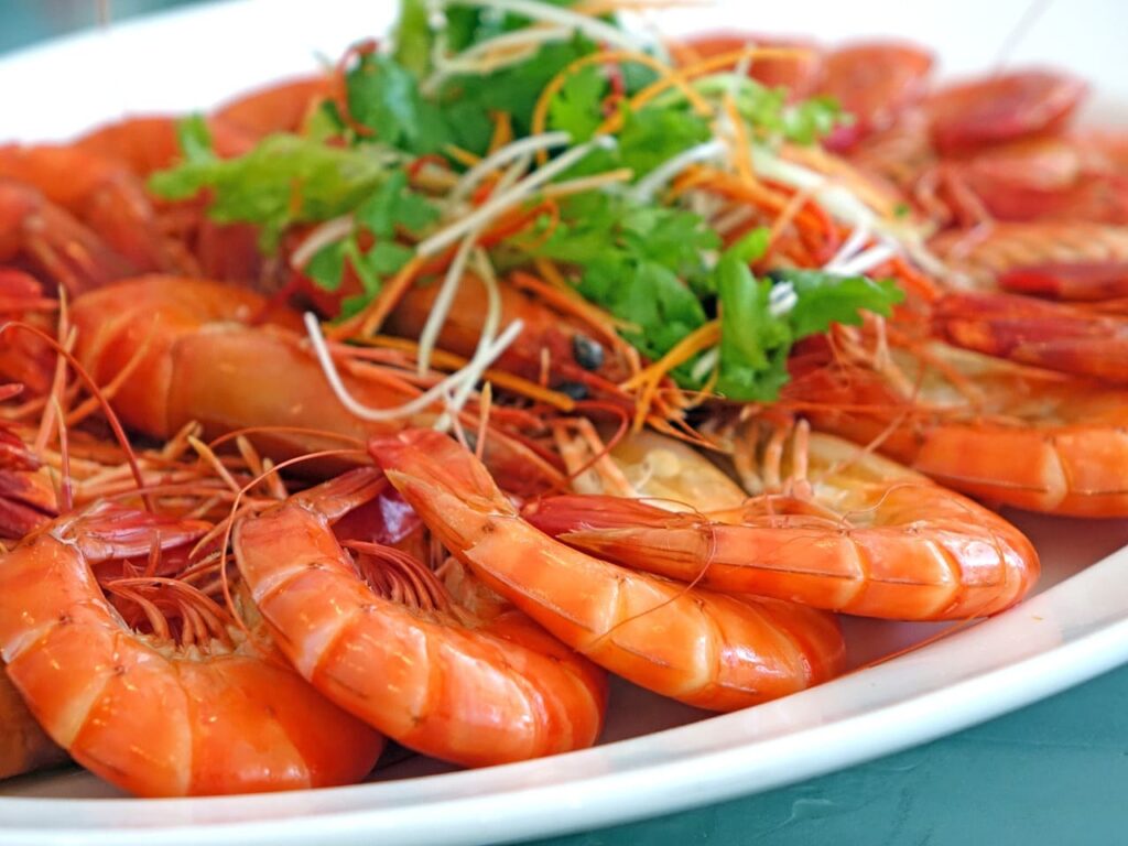 plato de langostinos ricos en zinc